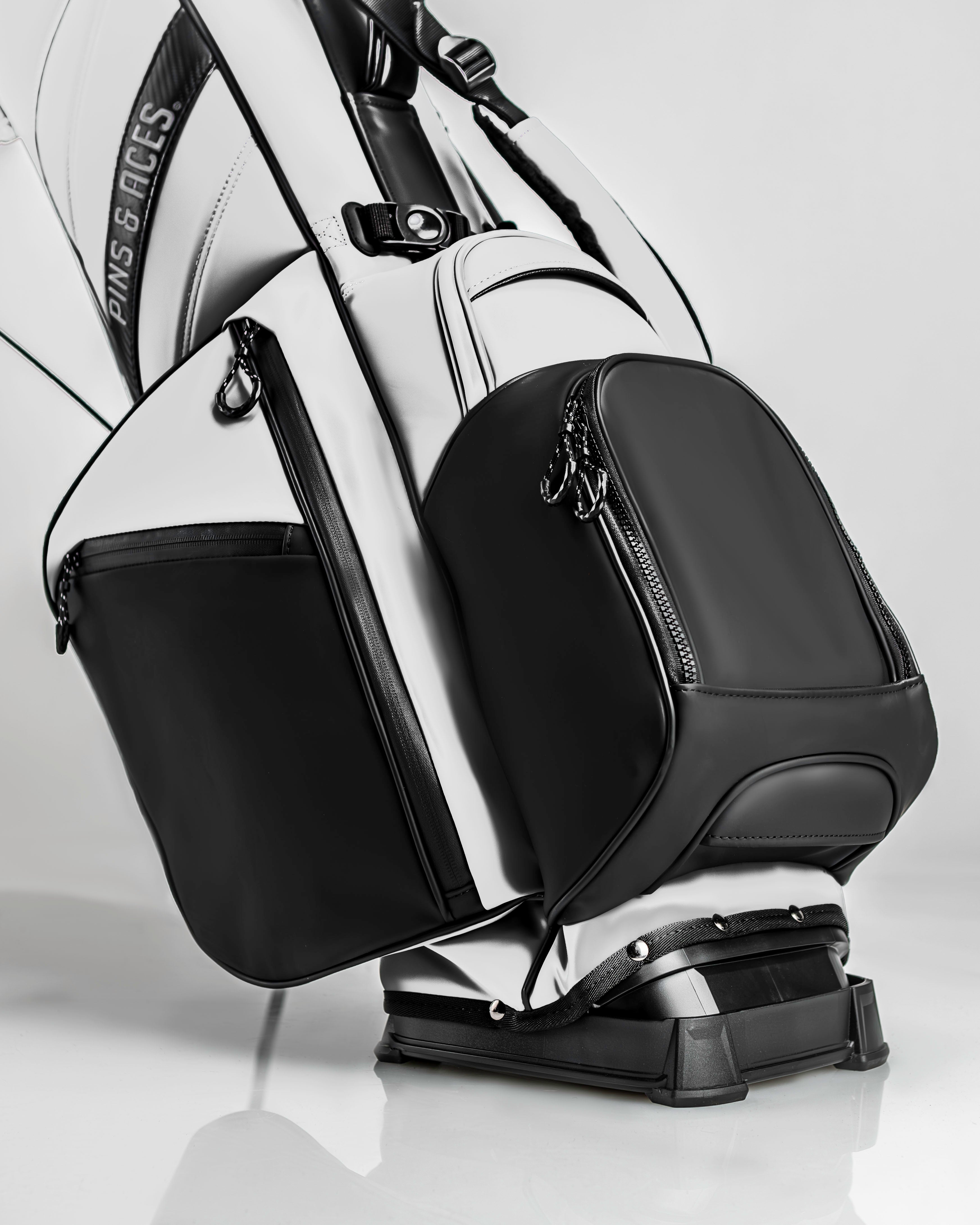 Player Preferred™ Golf Bag – Domino