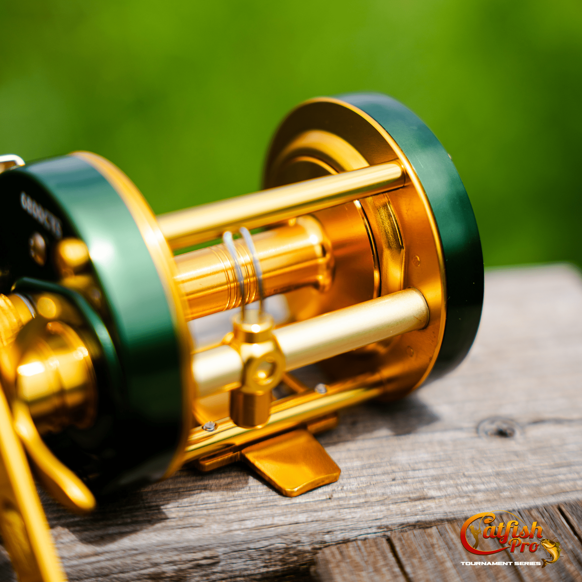 Catfish Pro 6800 CTS Round Baitcaster Reel