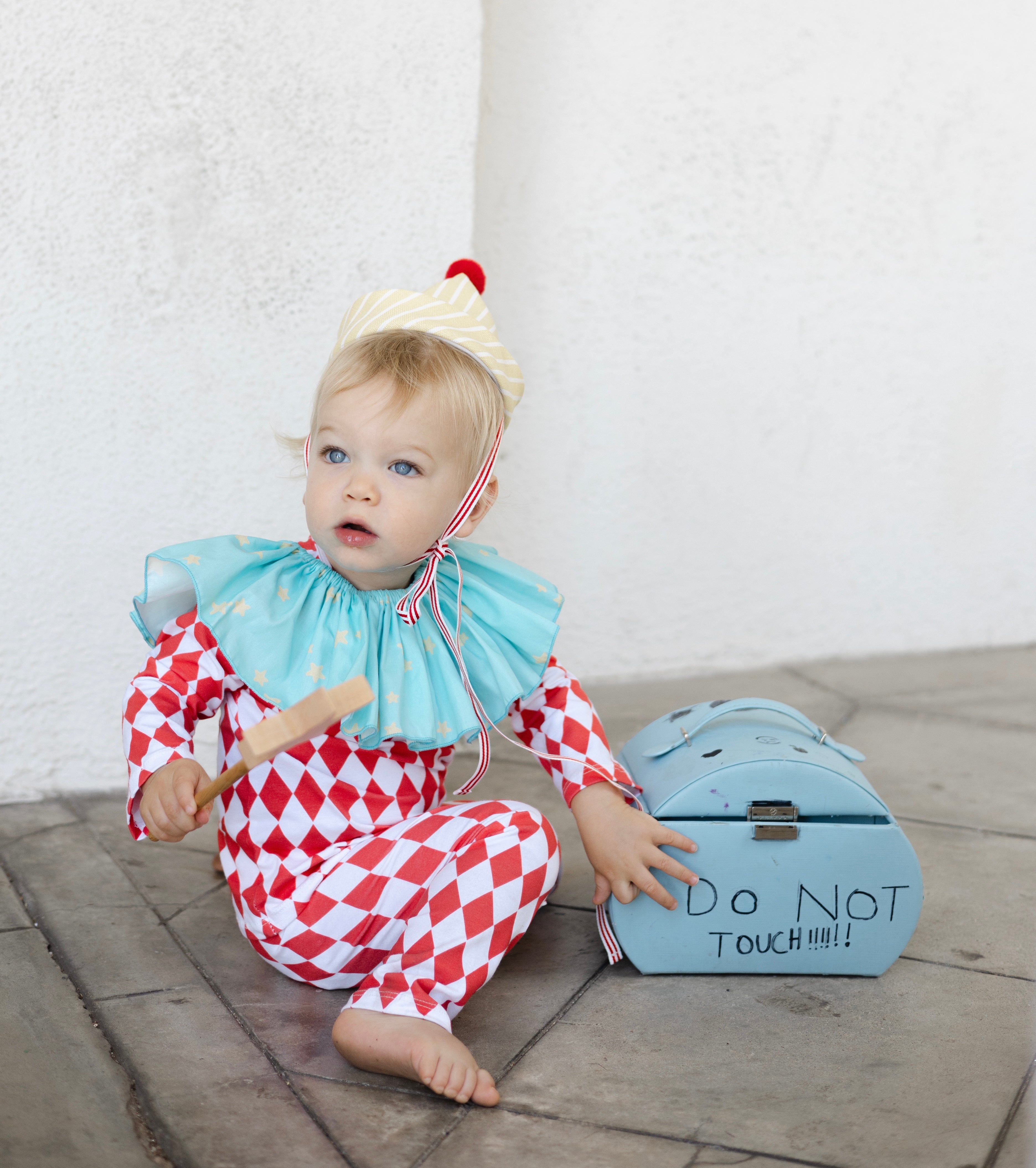 Vintage Harlequin Clown Costume for Kids – product view 5