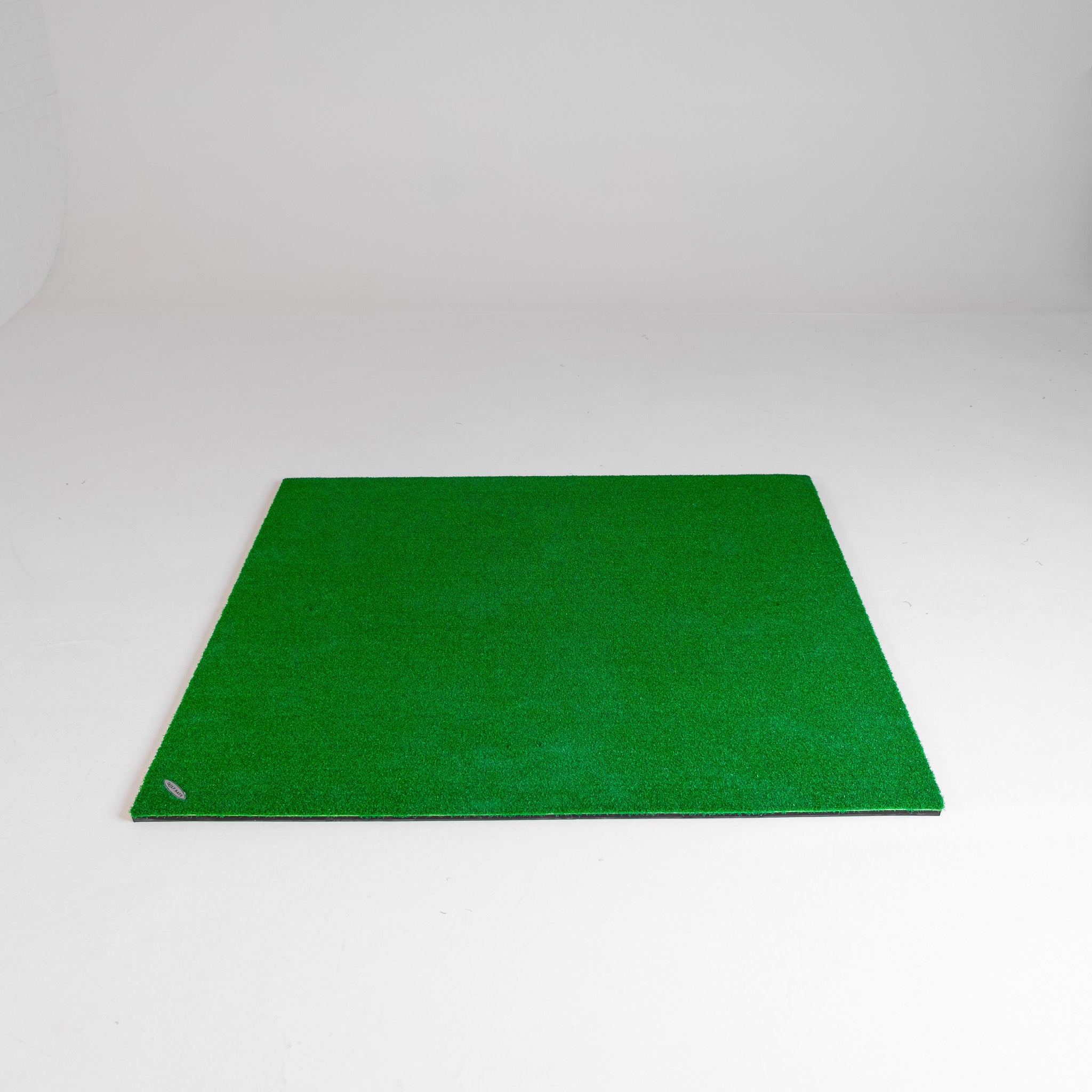 GolfBays Standard Hitting Mat – 4'11 x 4'11
