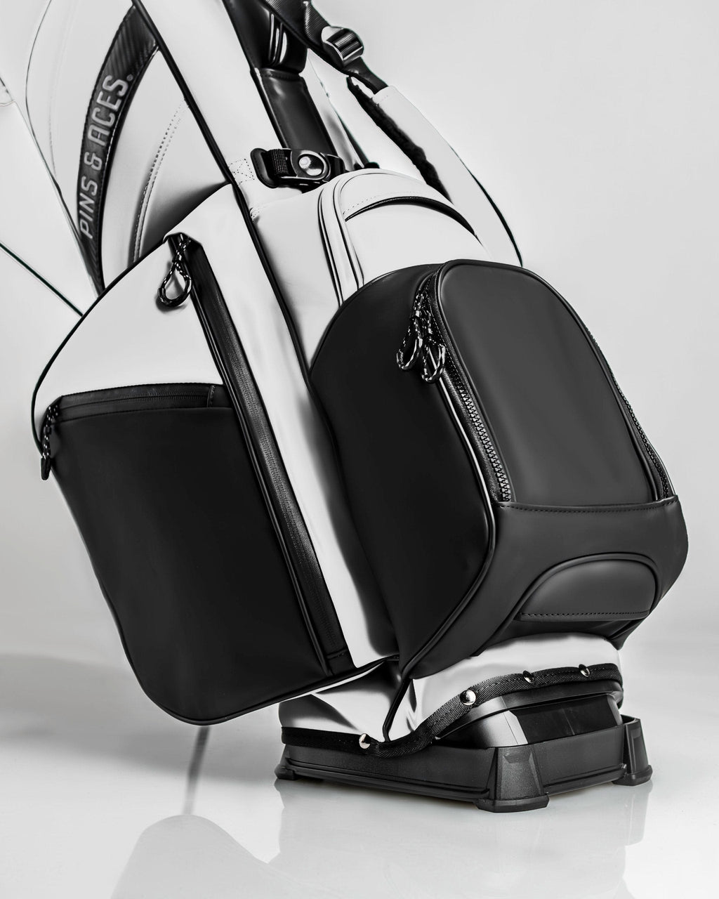 Player Preferred™ Golf Bag – Domino