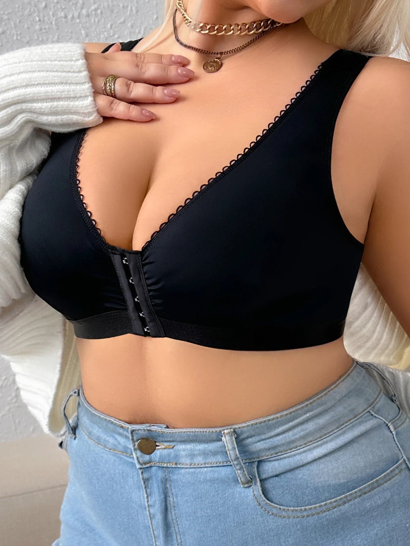 Plus-Size Front-Closure Wireless Bra