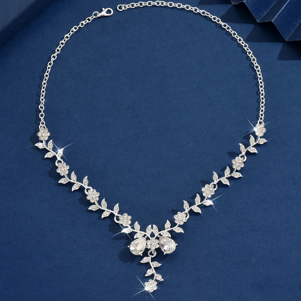 Water Drop Leaf Pendant Necklace