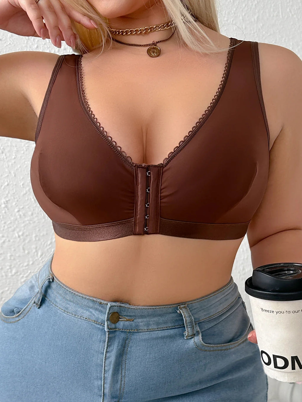 Plus-Size Front-Closure Wireless Bra