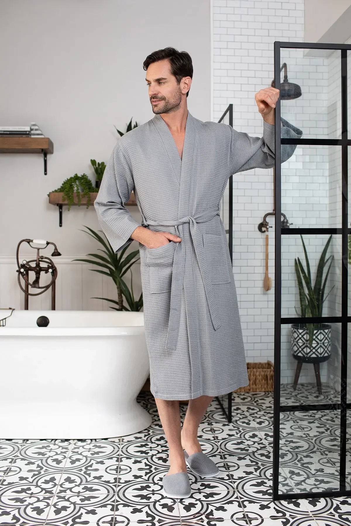 Men’s Lightweight Waffle Spa Robe