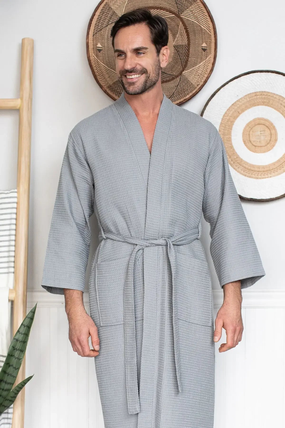 Men’s Lightweight Waffle Spa Robe