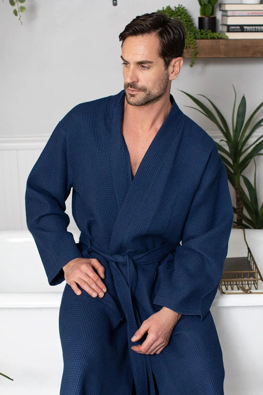 Men’s Lightweight Waffle Spa Robe