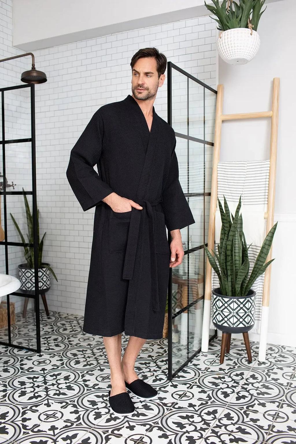 Men’s Lightweight Waffle Spa Robe