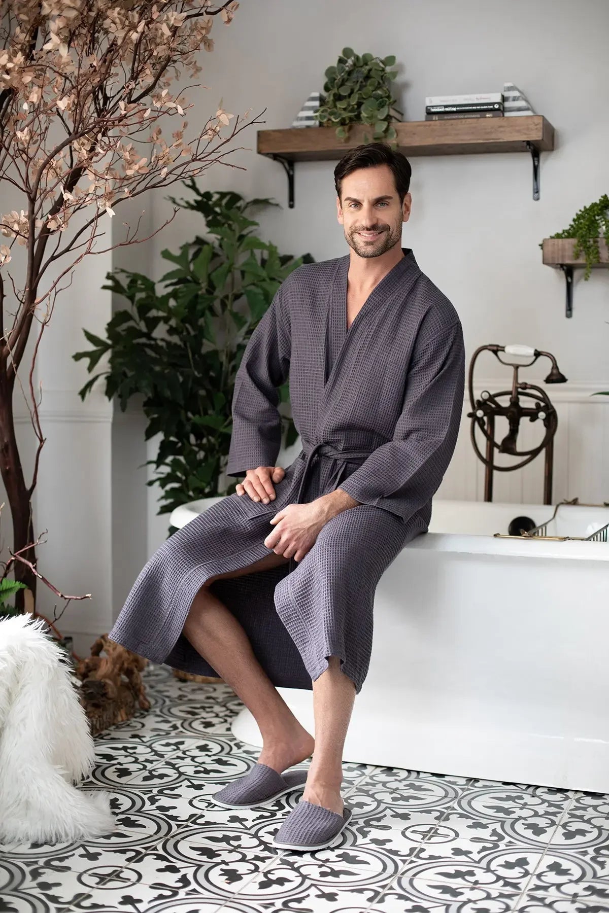 Men’s Lightweight Waffle Spa Robe